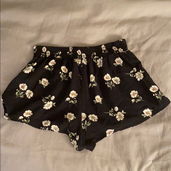 Two piece set - Picture 6 of 7